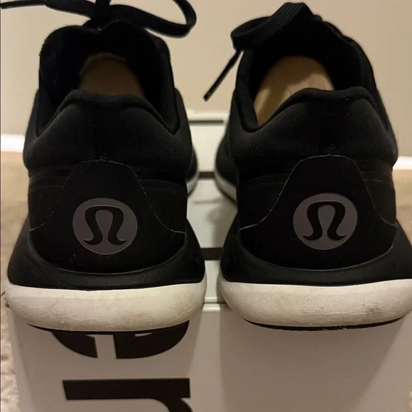 lululemon athletica Chargefeel Workout Low Black Sneakers - Picture 9 of 10